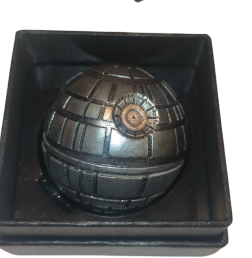 76e4f905-7bb1-44ba-bbe6-b351241805e1.png Grinder Estrella de la muerte